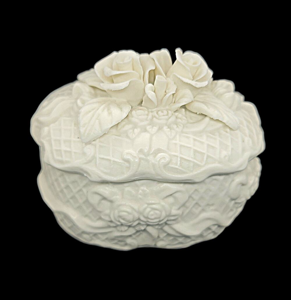 Vtg Oval Floral Jewelry Trinket Box Ivory Ceramic Bisque 3D Roses Victorian GRS